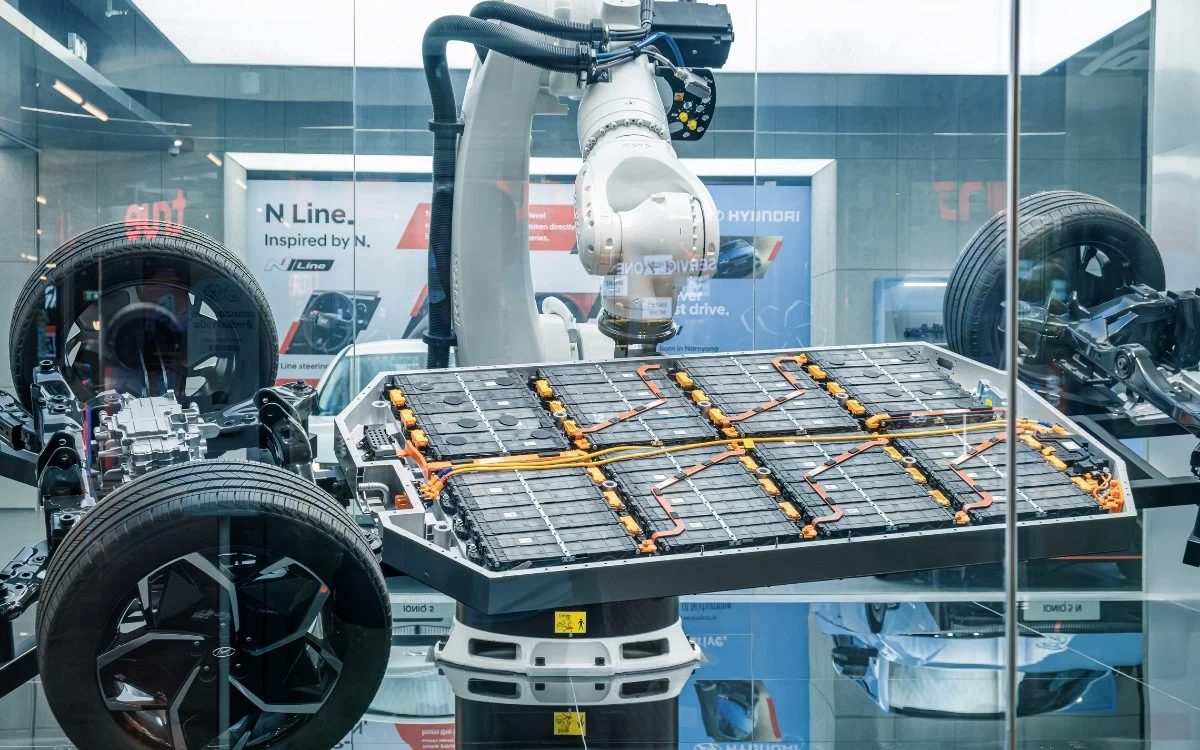 Batteries de voitures électriques : coûteuse solution pour stocks en excès