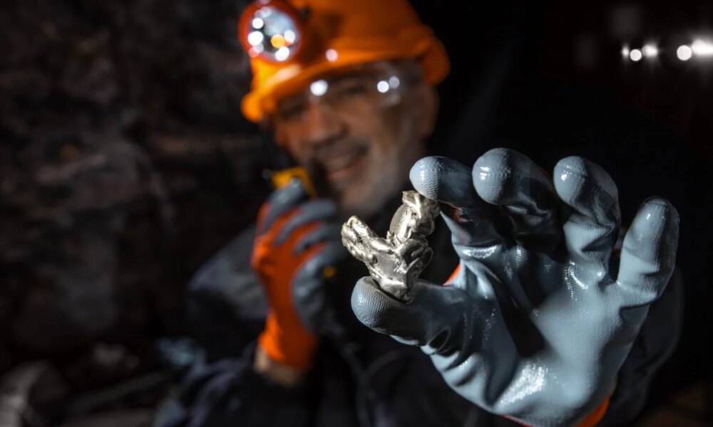 Batteries de voitures électriques : l'origine réelle des matières premières