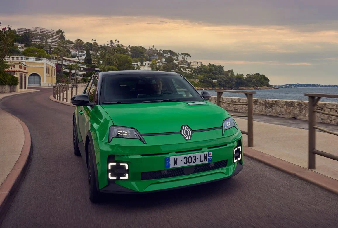 Les voitures électriques en forte demande chez les loueurs de véhicules