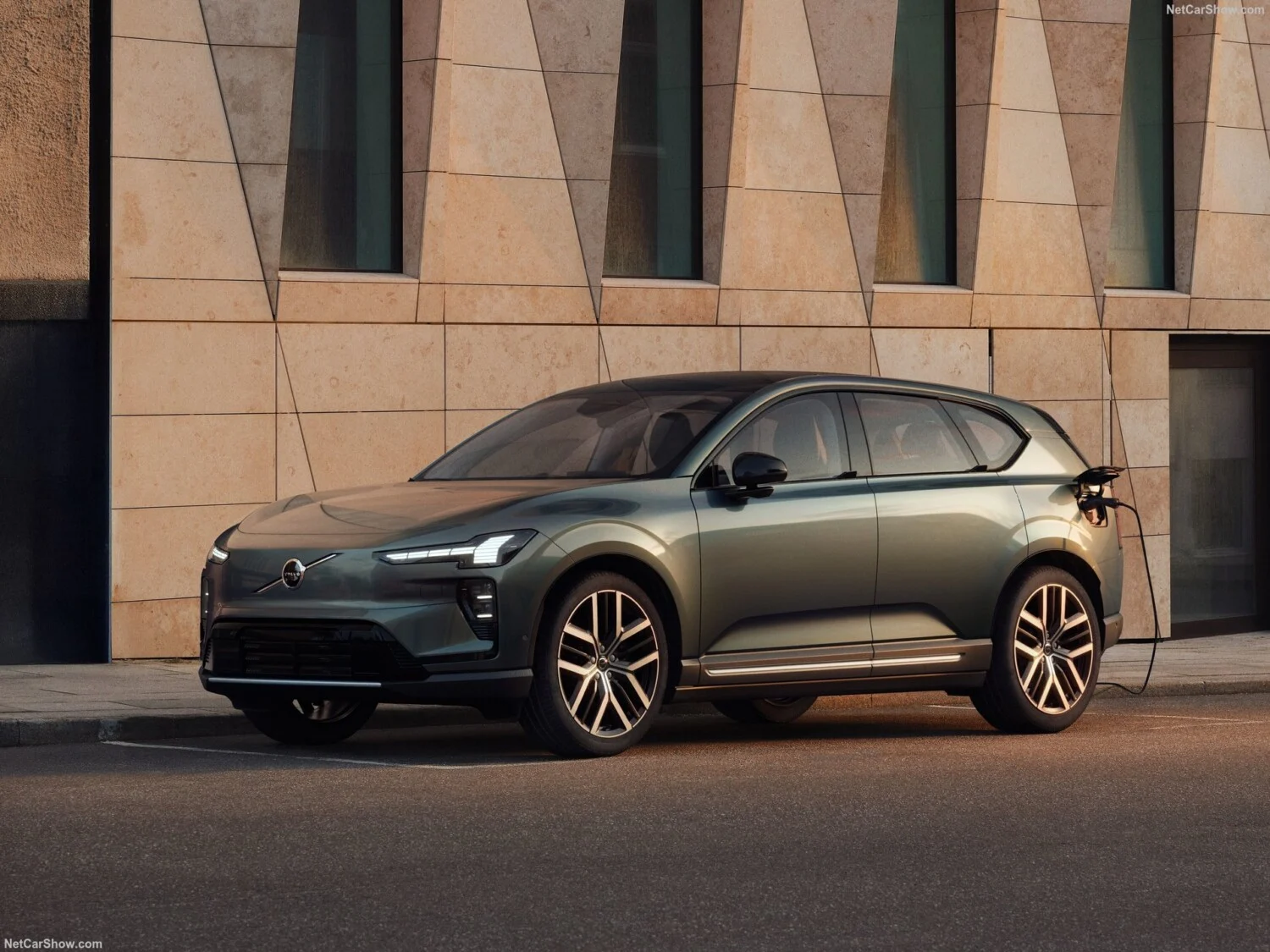 Volvo EX60 : Forte demande pousse le constructeur suédois à s'adapter