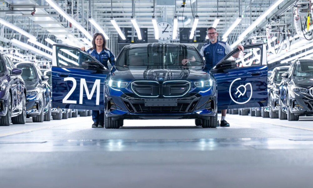 BMW : deux millions de voitures électriques produites, et ce n'est que le début