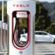 Superchargeurs Tesla : préparez-vous à payer plus aux heures de pointe