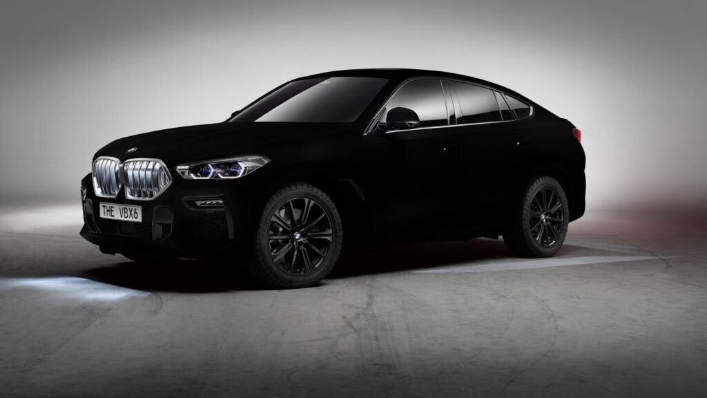 Vantablack sur une voiture : l'effet trou noir expliqué BMW X6 couleur vantablack