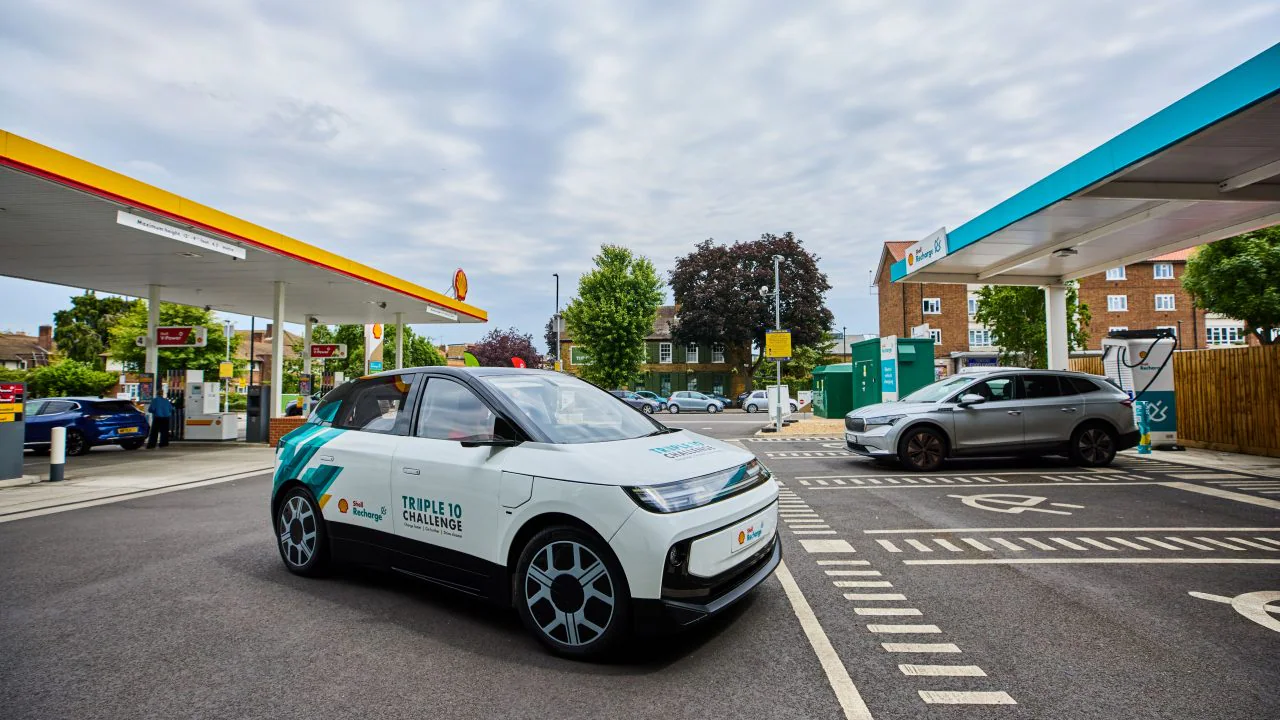 Voiture électrique parfaite : recharge rapide et faible empreinte carbone