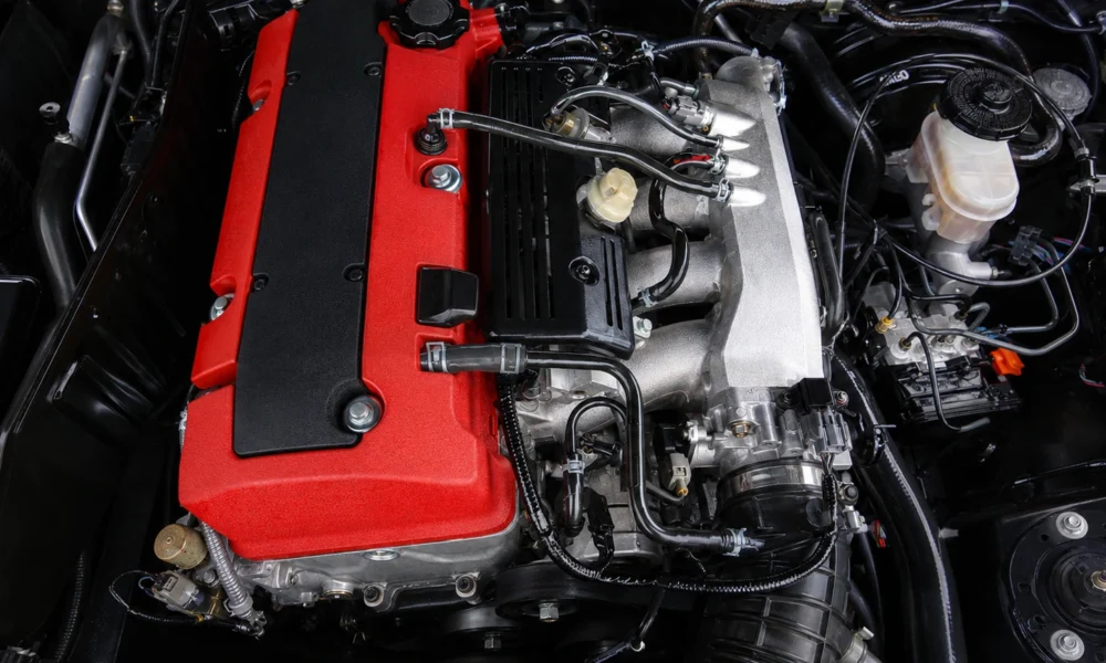 le moteur Moteur VTEC et son légendaire cache culbuteur rouge