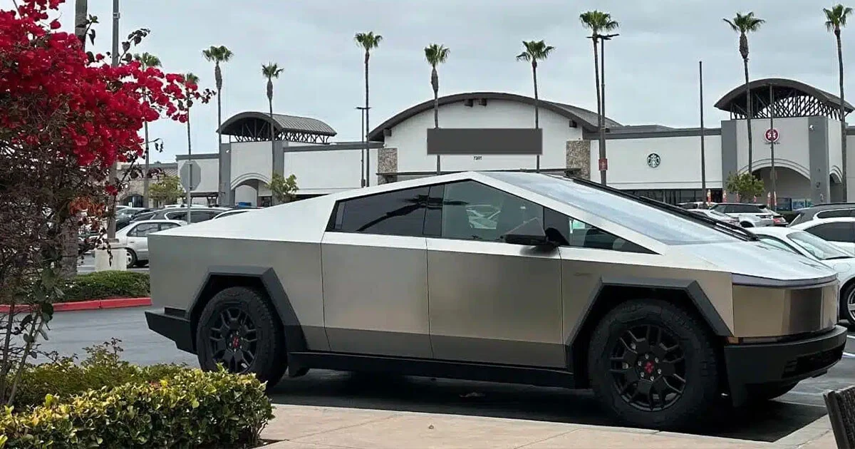 Tesla Cybertruck : 161 000 km parcourus en seulement un an par un chauffeur Tesla Cybertruck : 161 000 km parcourus en seulement un an par un chauffeur