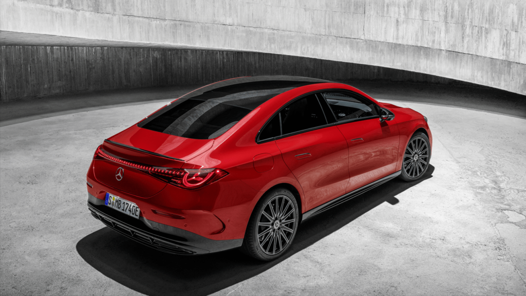 Mercedes CLA électrique : fiche technique, autonomie et prix (2026) Mercedes CLA électrique 250 de couleur rouge