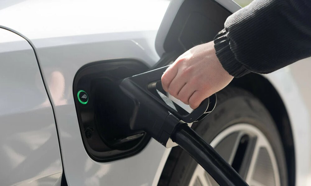 Recharge rapide : la Chine teste contre la saturation, leçons pour l'Europe