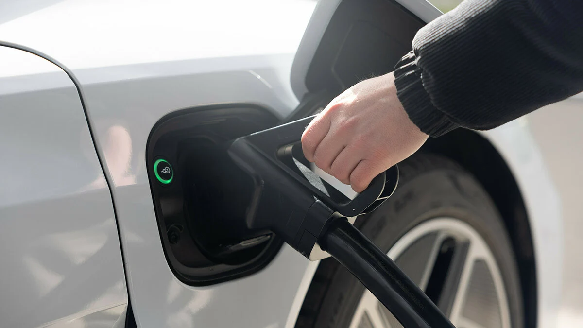 Recharge rapide : la Chine teste contre la saturation, leçons pour l'Europe